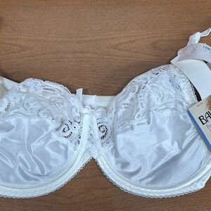 Bali Satin & Lace White Underwire Bra Style 3402 Sz 38C